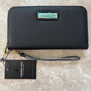 London Fog Textured Black Wristlet